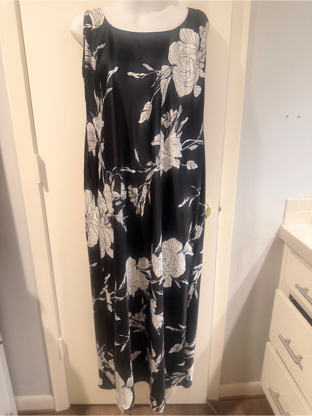 A New Day NWT Black & White Floral Maxi Dress - Sleeveless Women's Dress - Large
